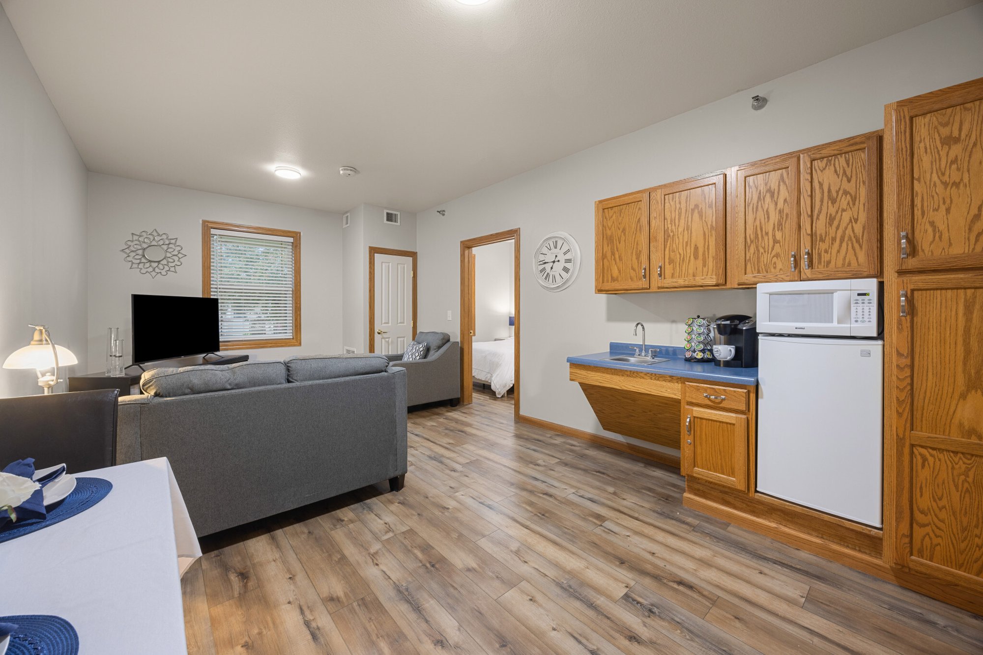 3000_West_Madison_Avenue_026
